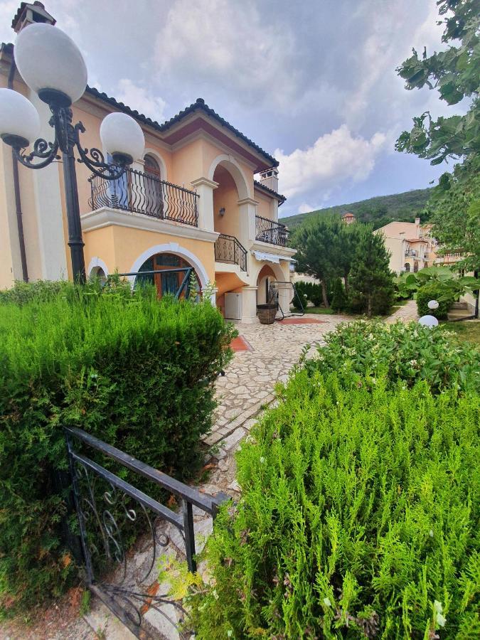 Elenite Private Apartments Kültér fotó